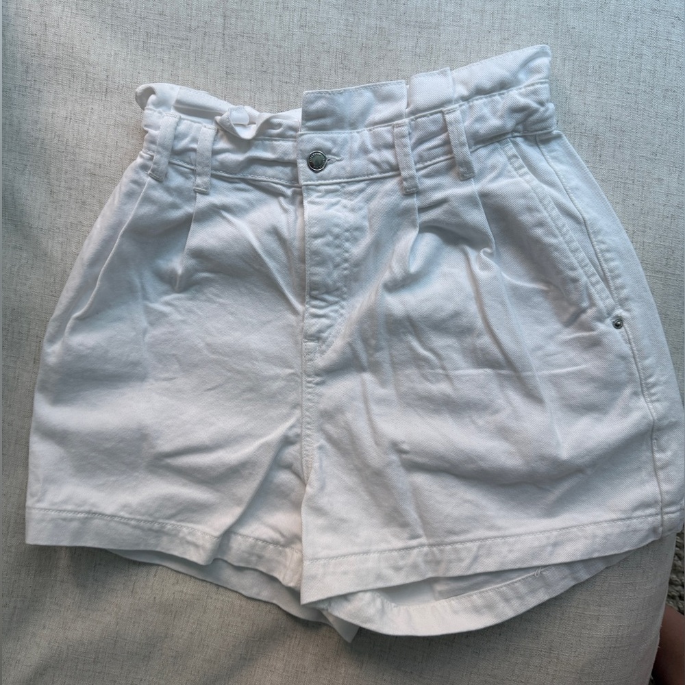 Zara white jean shorts with paperbag waist - size 8